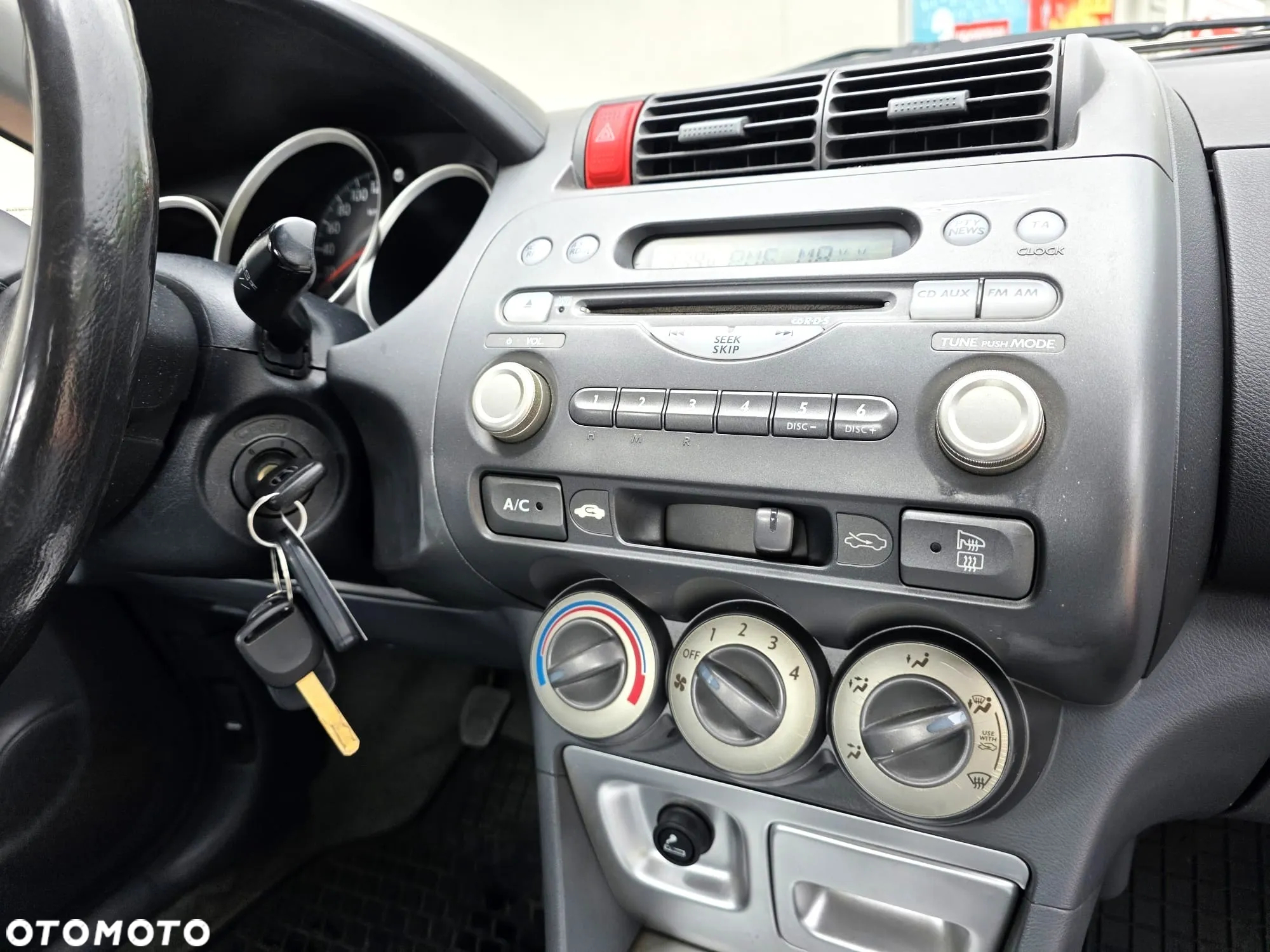 Honda City 1.4 Comfort - 13