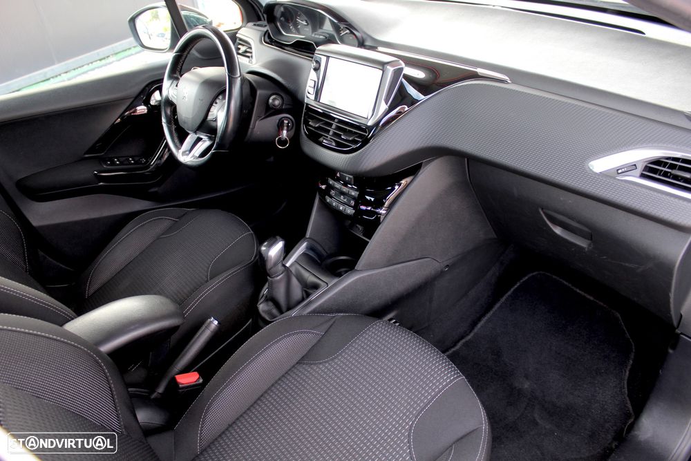 Peugeot 208 1.6 BlueHDi Allure - 23