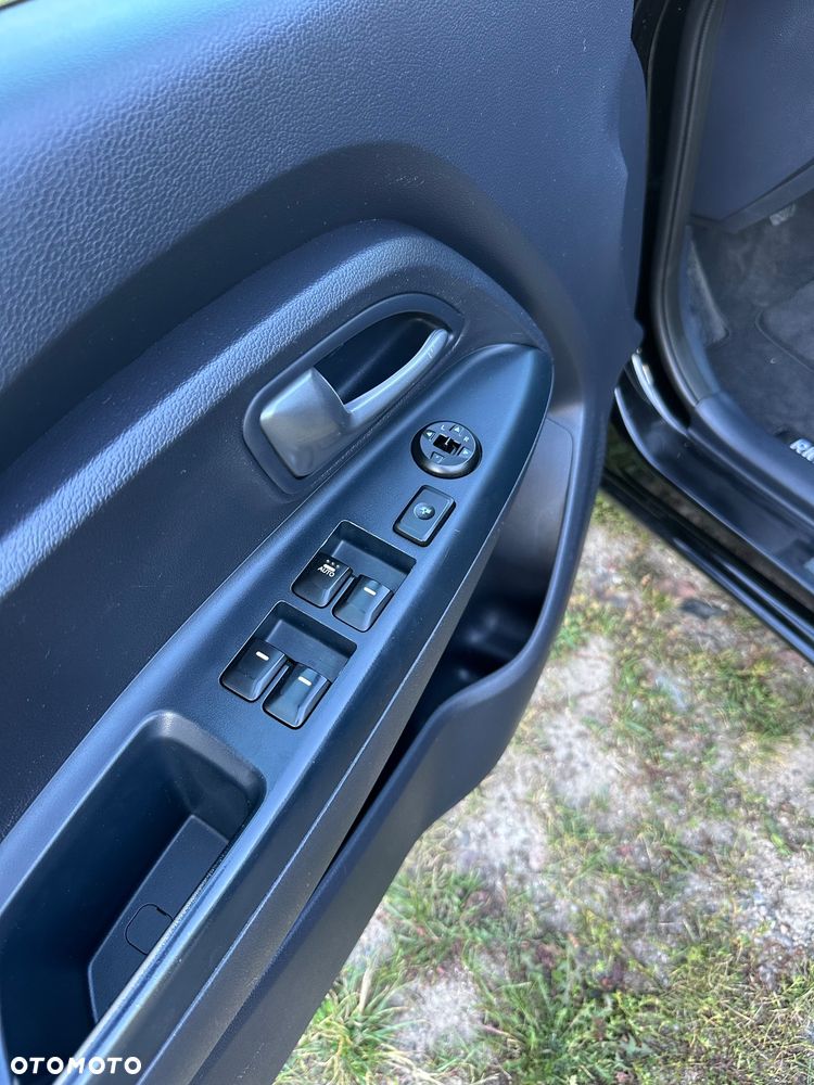 Kia Rio 1.4 Fifa World Cup Edition - 21