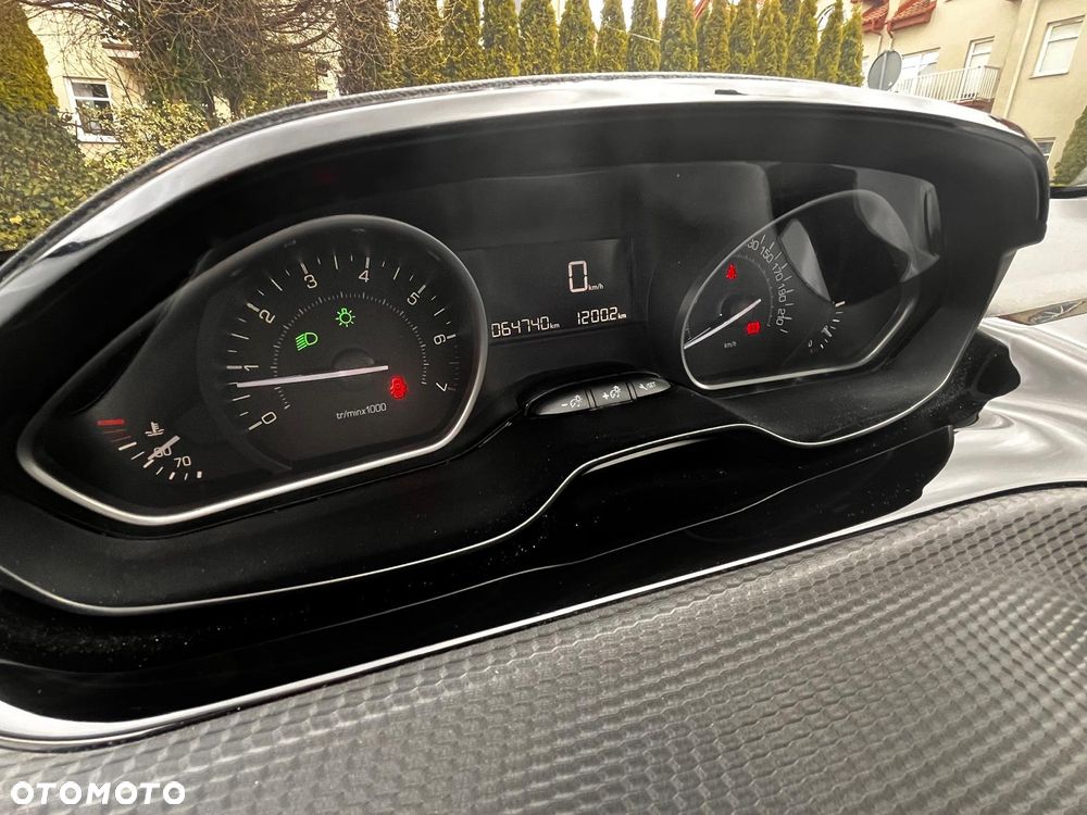 Peugeot 208 1.2 PureTech Active - 7