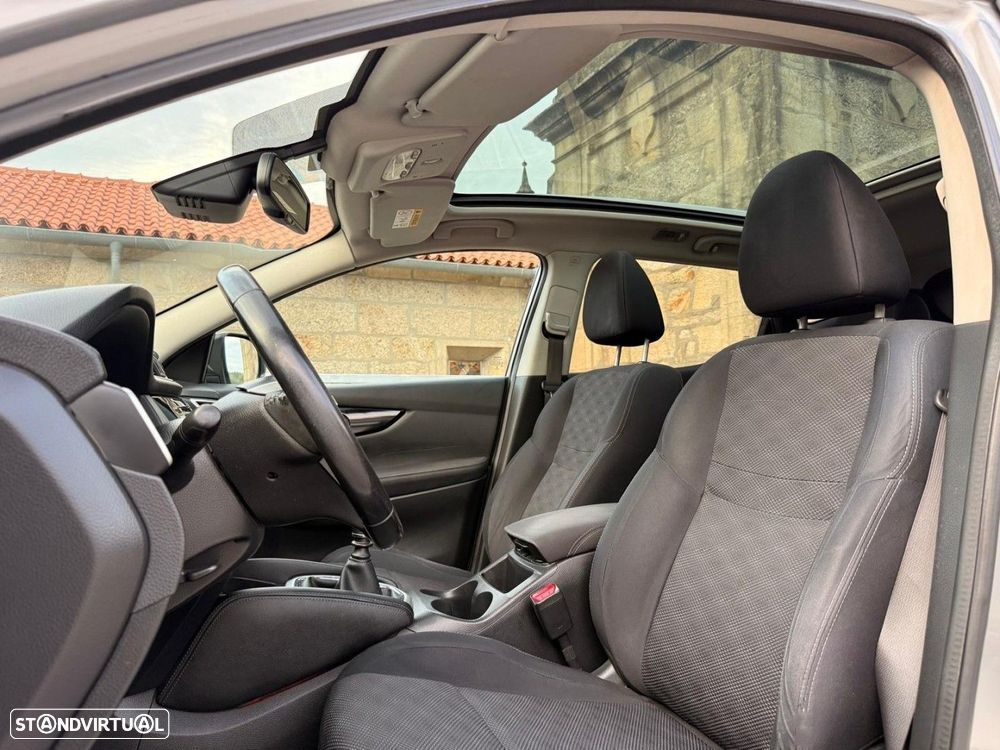 Nissan Qashqai 1.5 dCi N-Connecta - 10