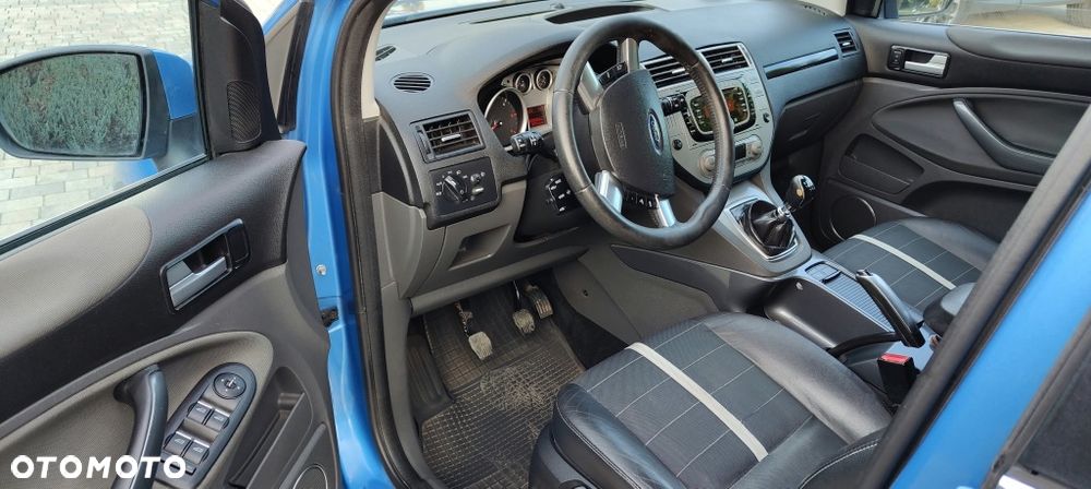 Ford Kuga - 5