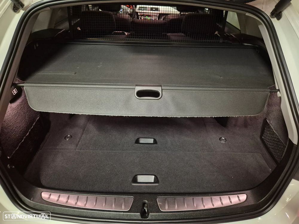 BMW 318 d Auto - 44