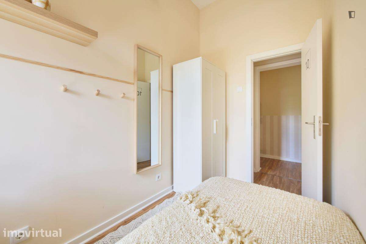 Quarto - localizado em Alameda Lisbon - Grande imagem: 3/46