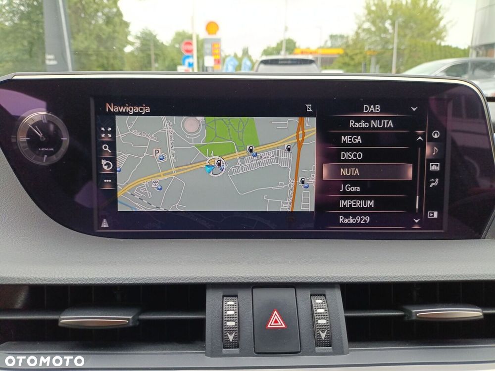 Lexus ES 300h F Sport Edition - 31