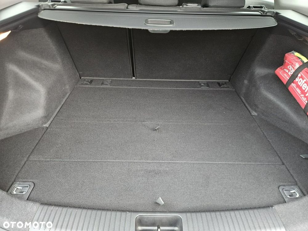 Kia Ceed 1.6 CRDi SCR L Business Line Plus - 30
