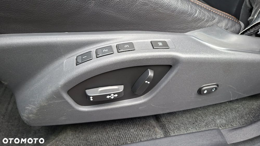 Volvo XC 60 D4 Geartronic Summum - 14