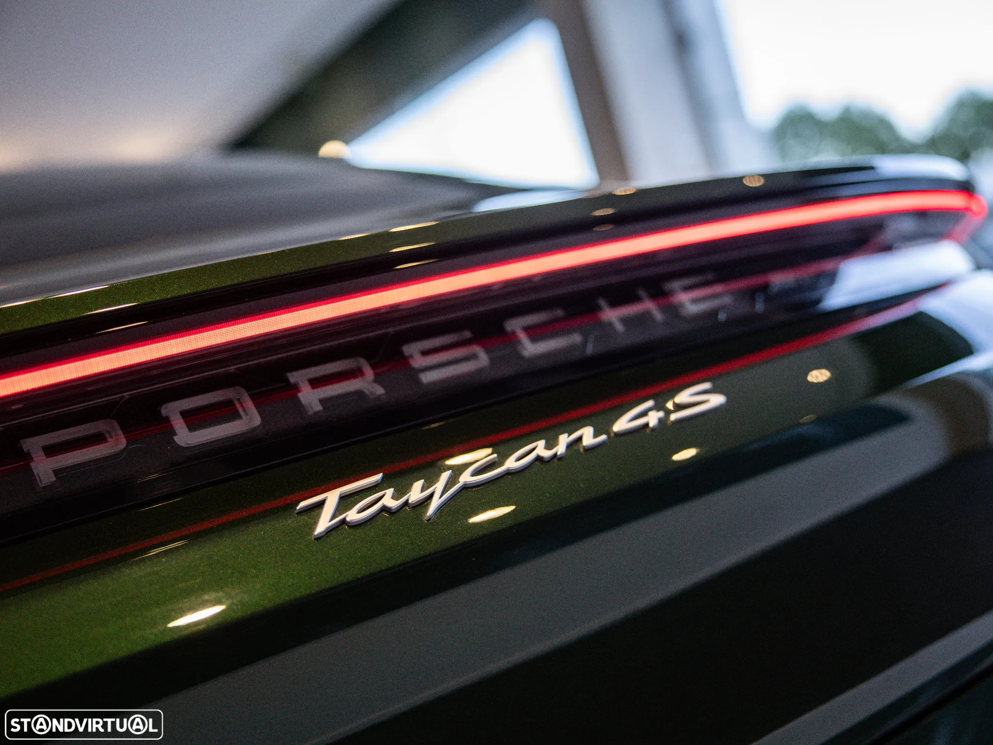 Porsche Taycan 4S - 36