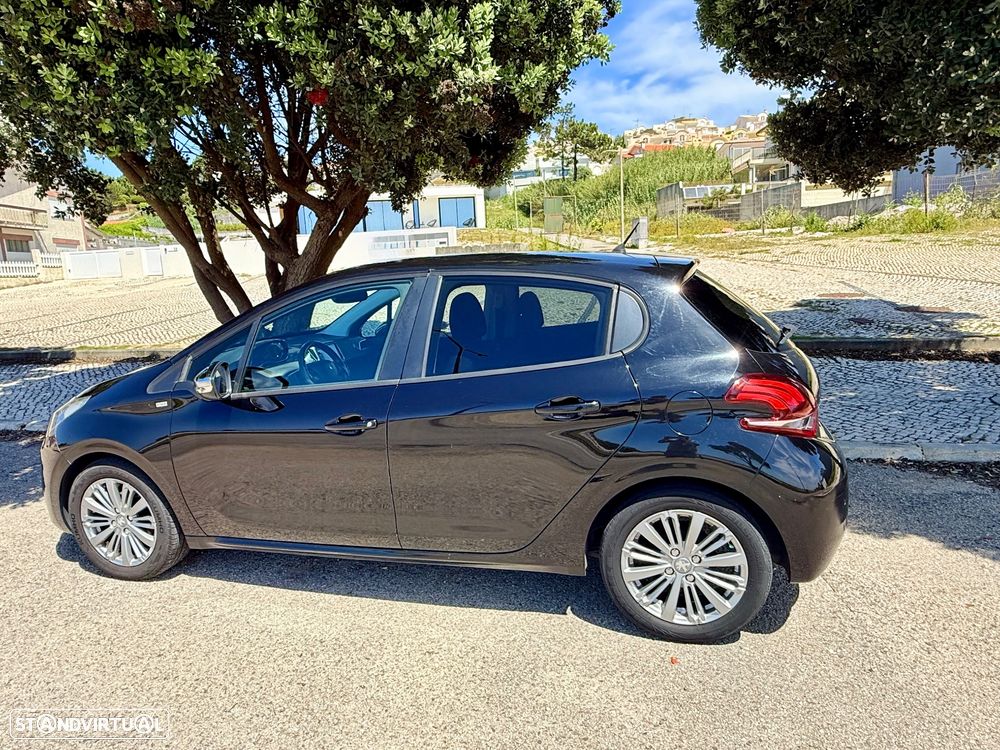Peugeot 208 1.2 PureTech Style - 34