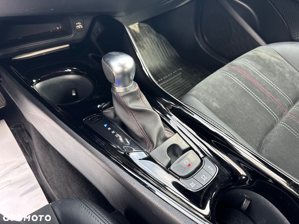 Toyota C-HR 1.8 Hybrid GPF GR Sport - 31