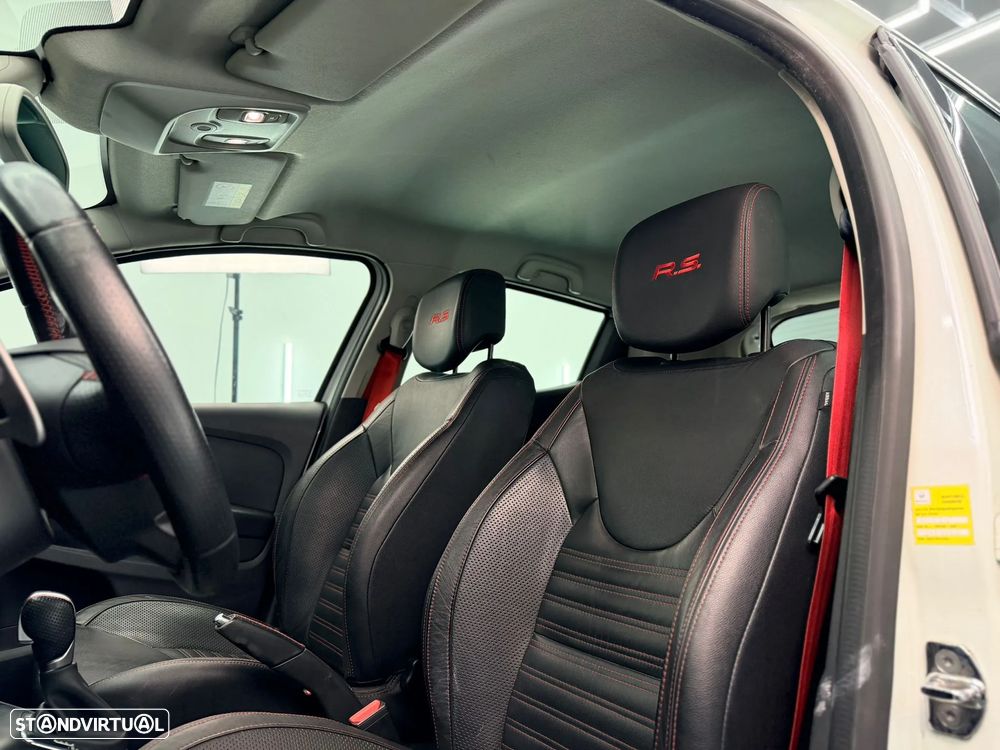 Renault Clio 1.6 T RS Trophy EDC - 19