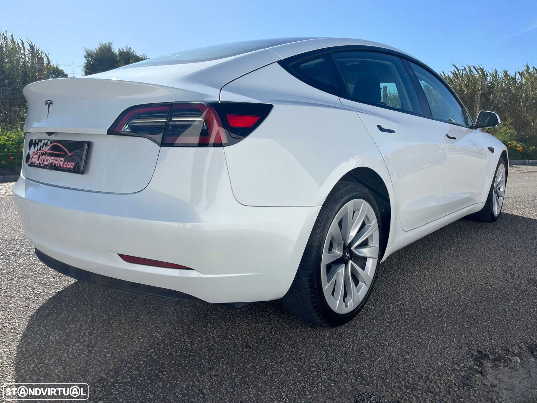 Tesla Model 3 Standard Range Plus RWD - 3