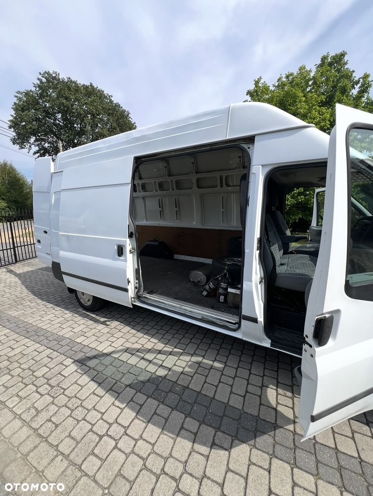 Ford Transit - 11