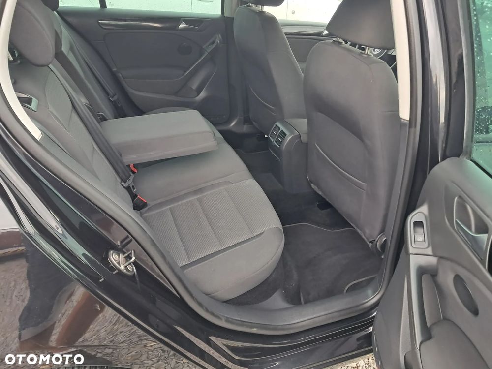Volkswagen Golf 1.6 Team - 12