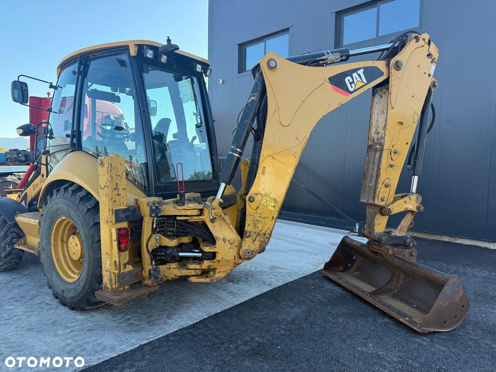 Caterpillar 432E2 - 18