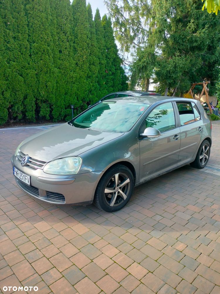 Volkswagen Golf - 11