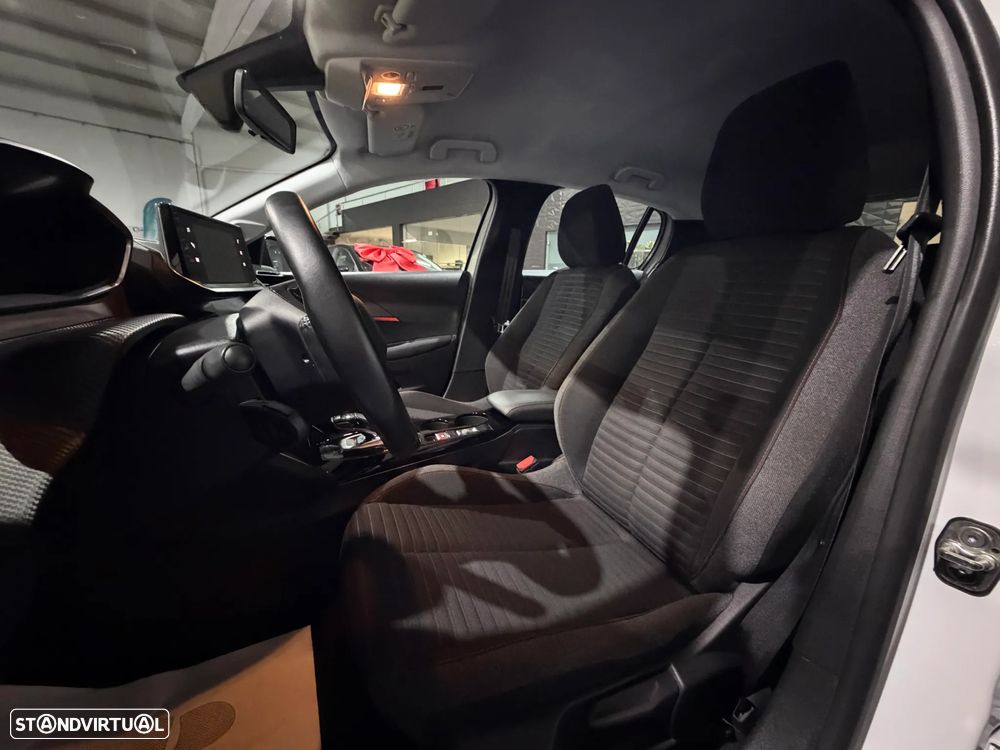 Peugeot e-208 Active - 8