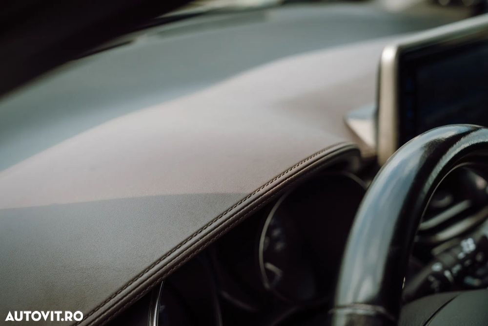 Toyota C-HR - 10