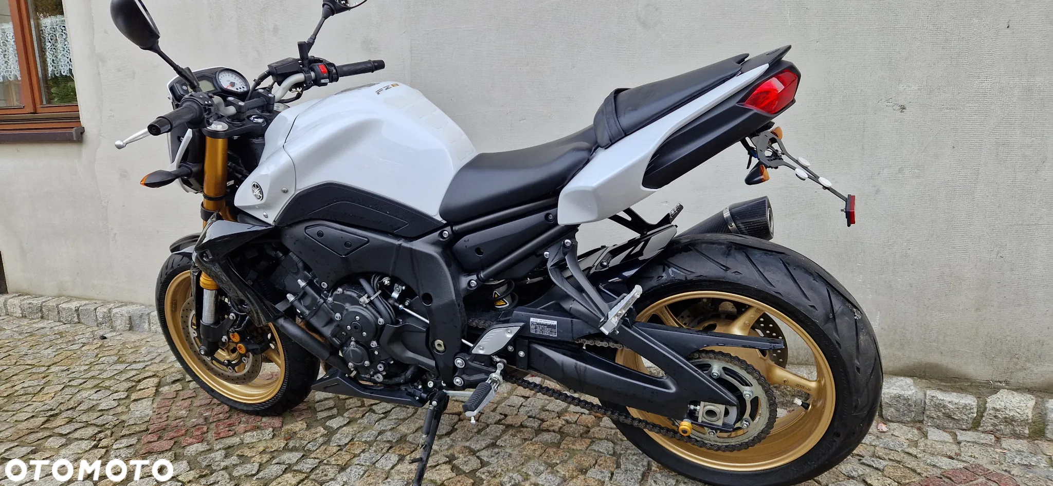 Yamaha FZ - 11