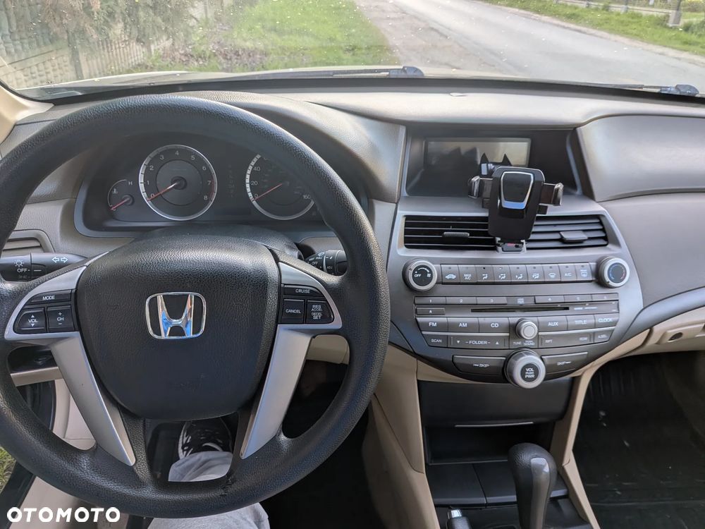 Honda Accord 2.4 Executive - 17