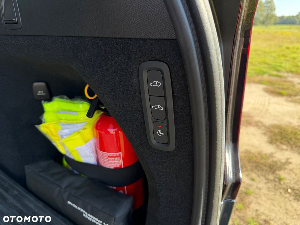 Volvo XC 90 - 21