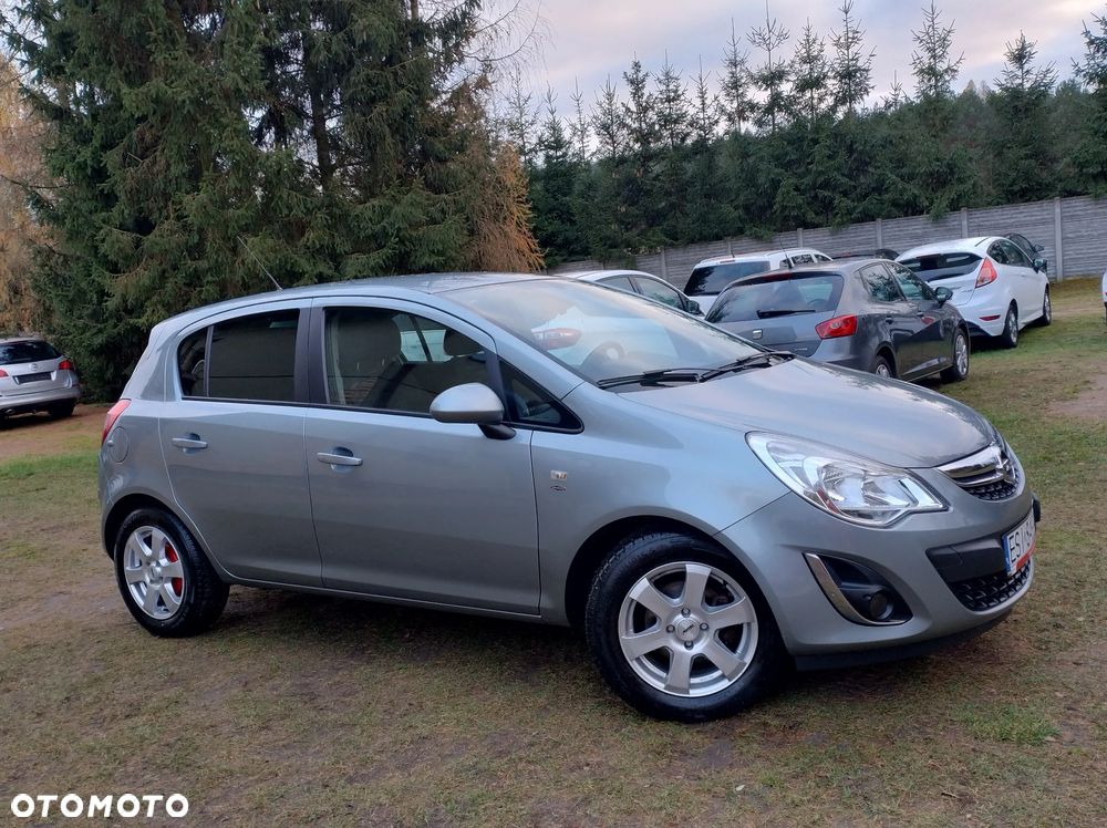 Opel Corsa 1.2 16V Edition 150 - 2