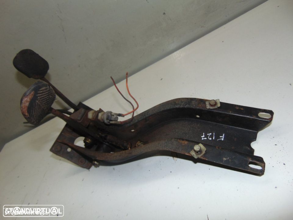 Fiat 127 - conjunto de pedais - 3