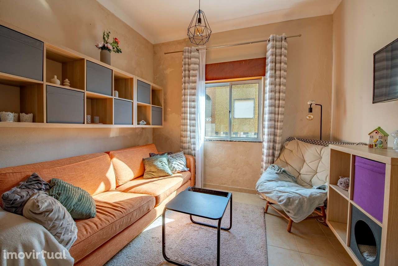 Portimão Moradia T2+1 com quintal - Grande imagem: 2/19