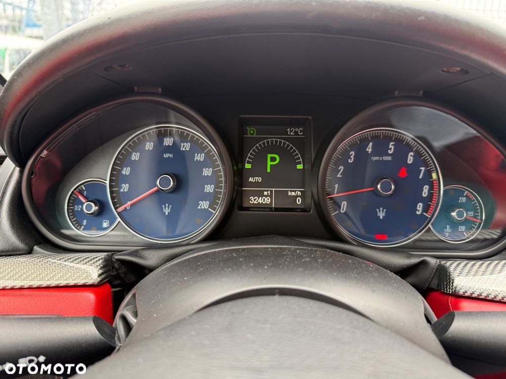 Maserati GranTurismo Sport - 16