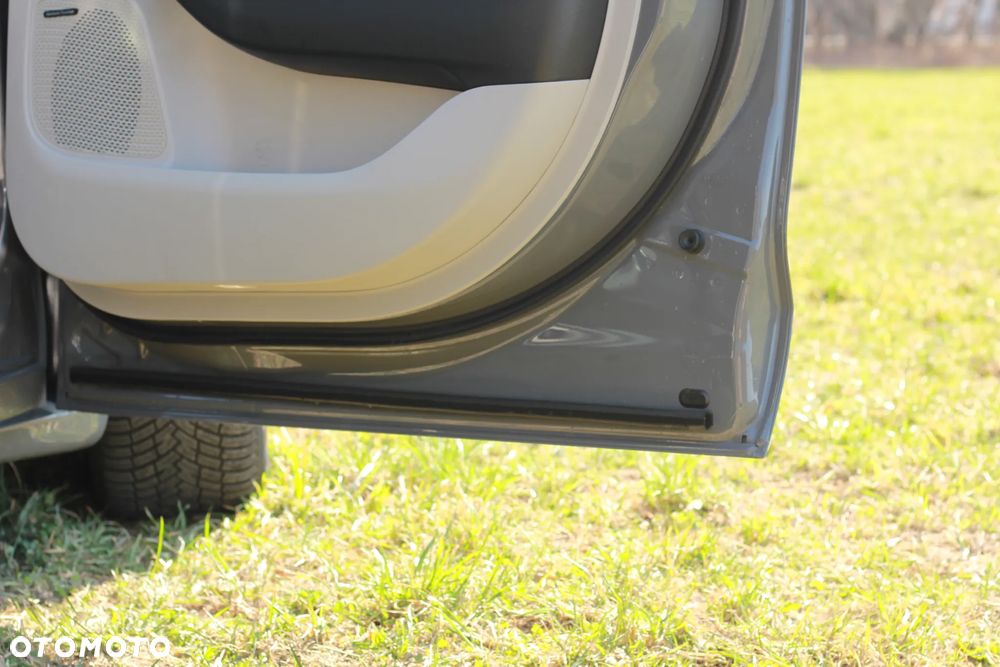 Chrysler Pacifica - 22