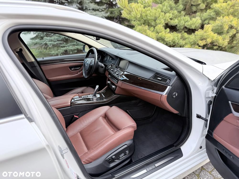 BMW Seria 5 520d - 7