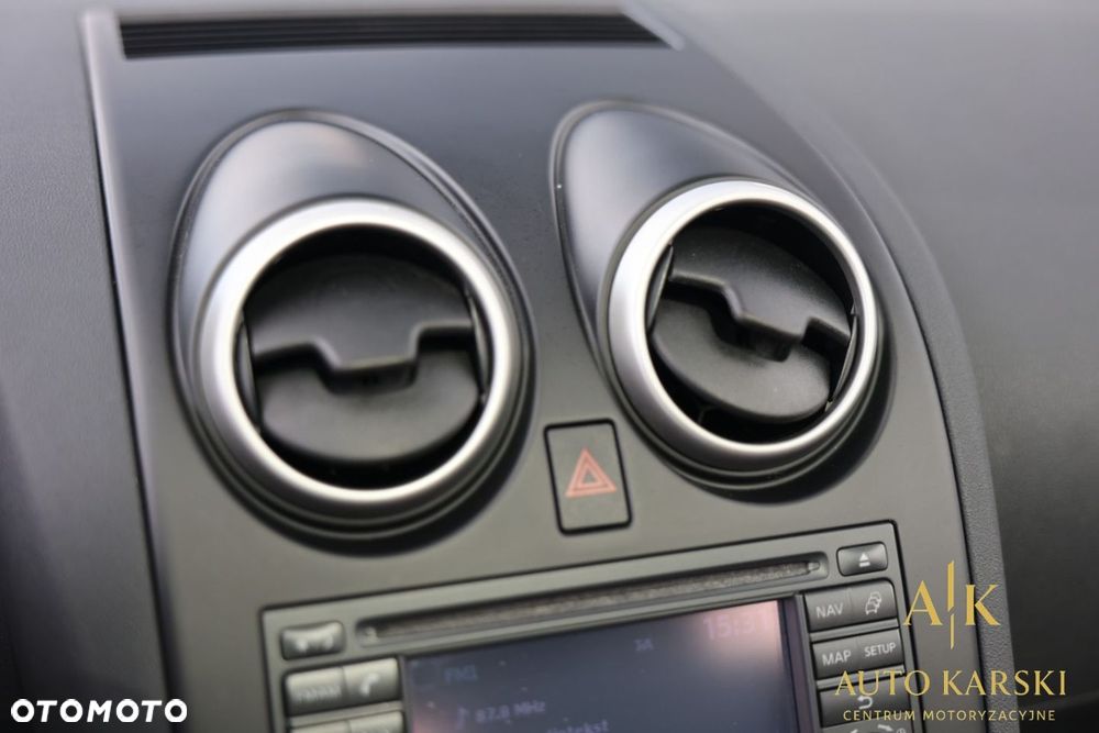 Nissan Qashqai - 25