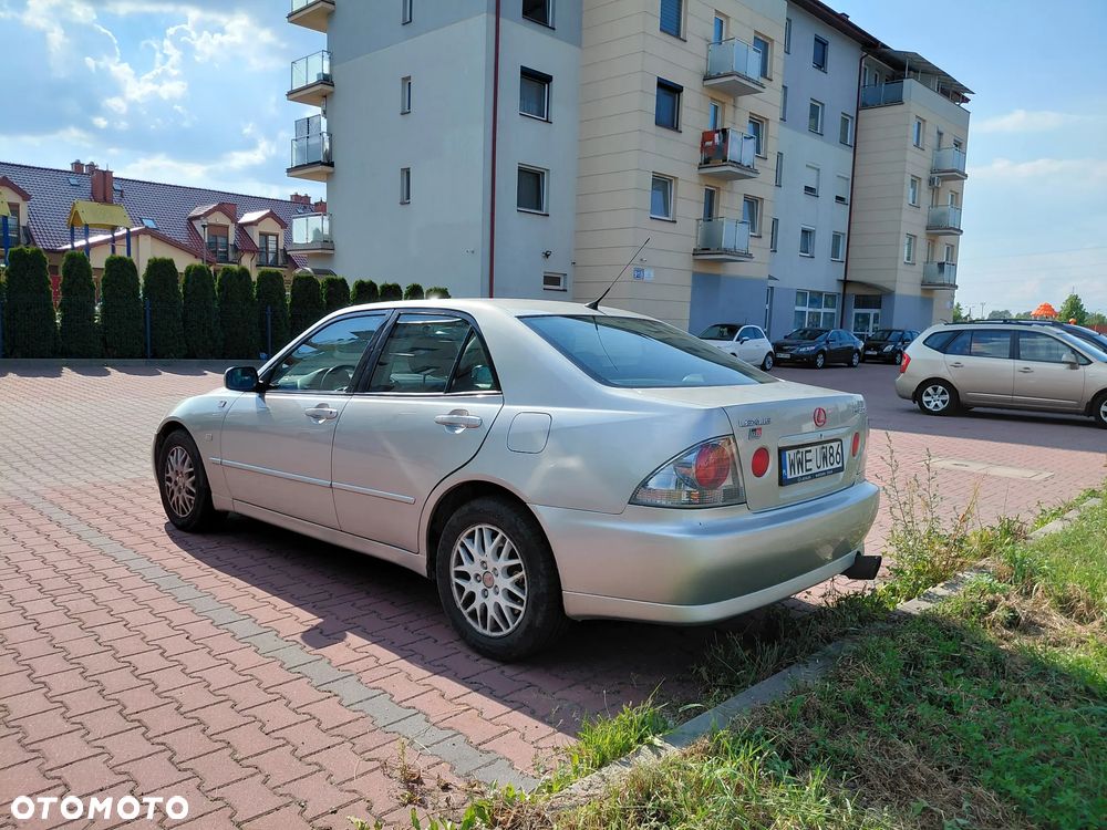 Lexus IS 200 Prestige - 4