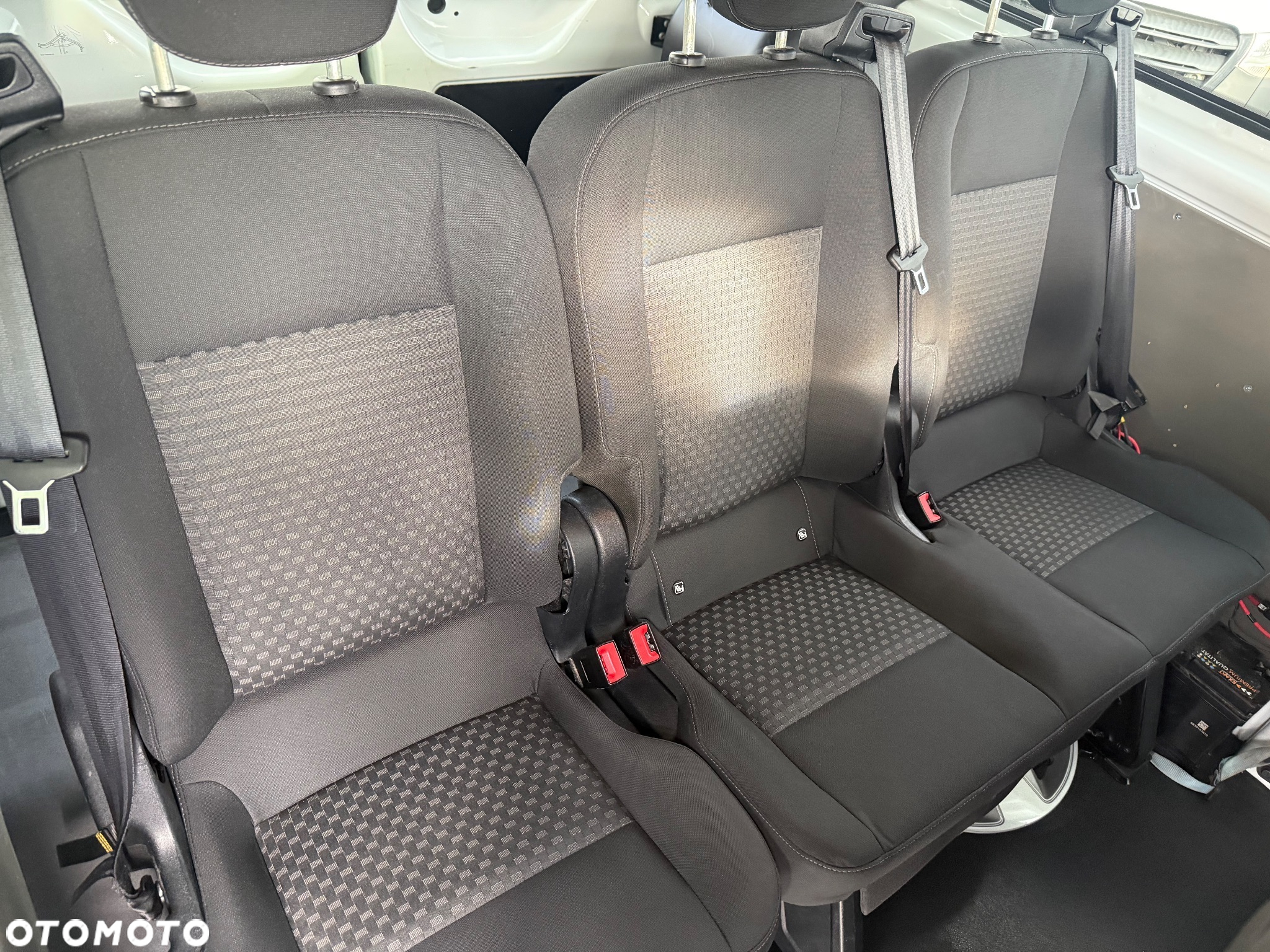 Ford Transit Custom 310 L2H1 Limited - 11