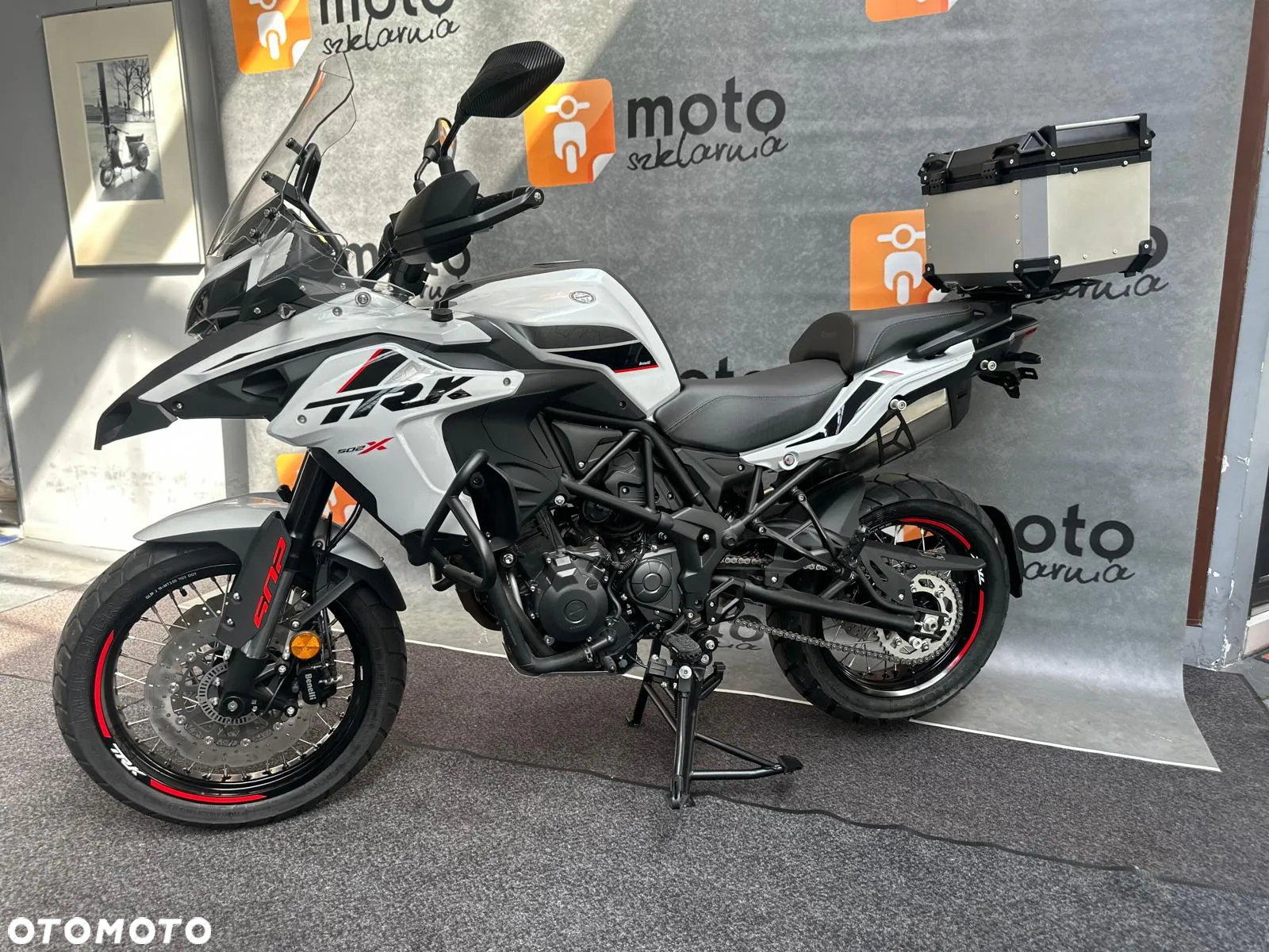 Benelli TRK 502 - 4