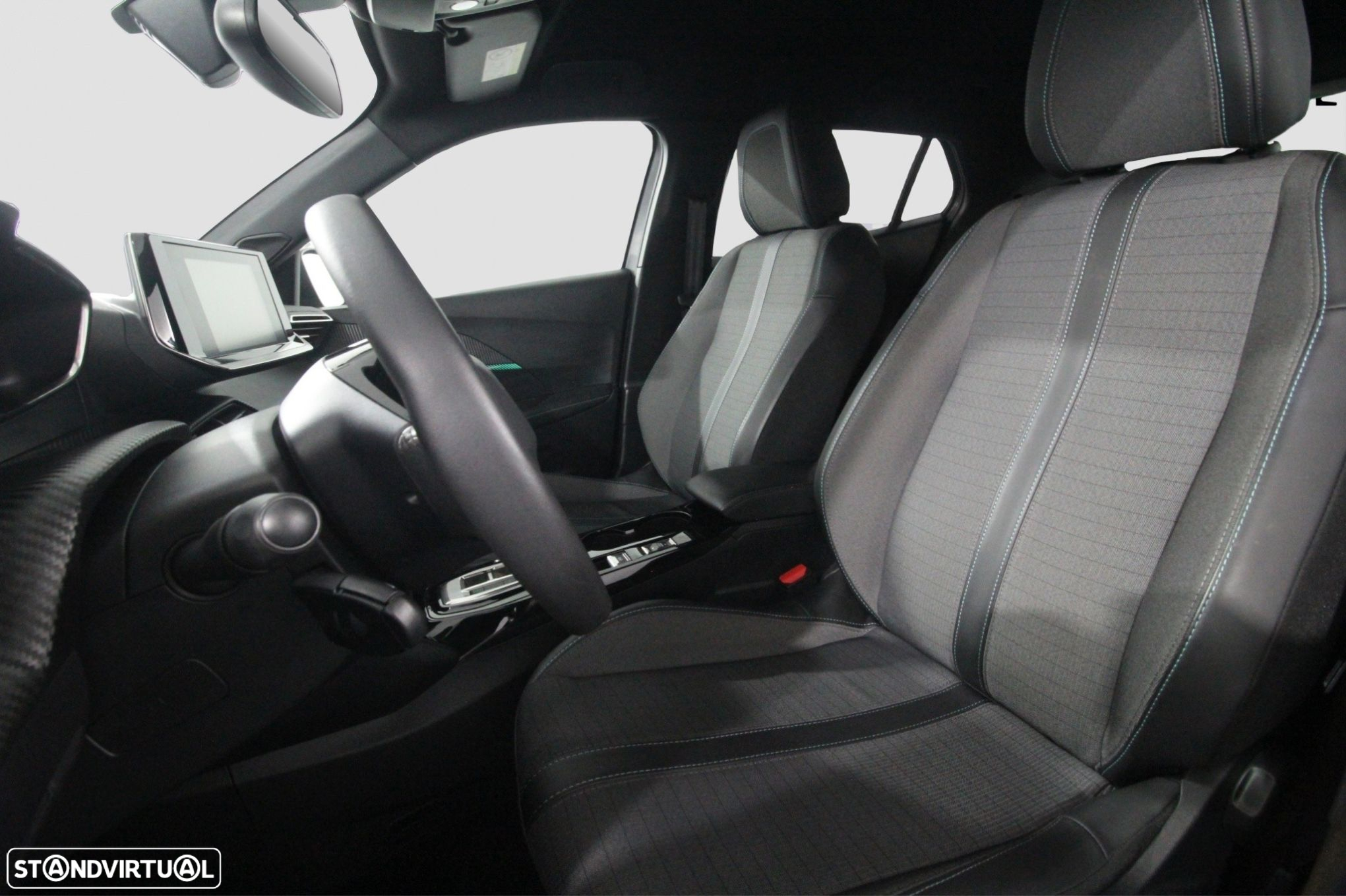 Peugeot e-2008 - 7