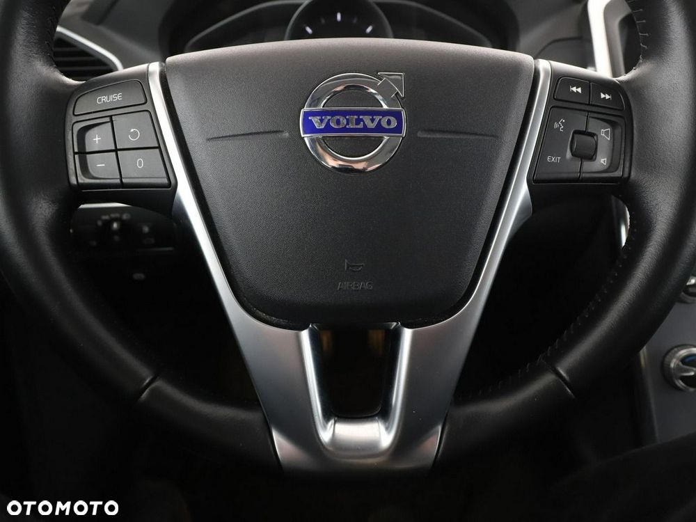 Volvo XC 60 D3 Momentum - 22