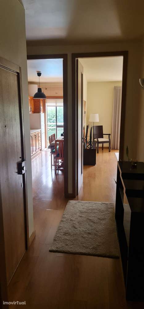 Apartamento T2 Premium Mobilado com Piscina e Garagem - Grande imagem: 3/14