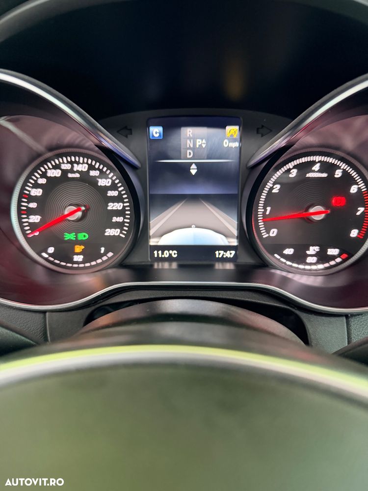 Mercedes-Benz C 180 9G-TRONIC AMG Line - 15