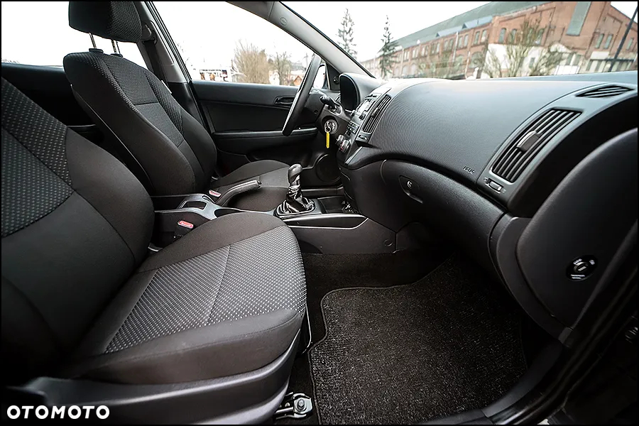 Hyundai i30 - 32