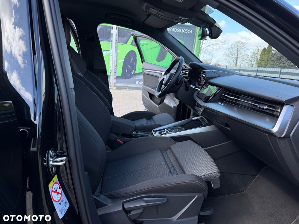 Audi A3 Sportback 35 TFSI S tronic - 27