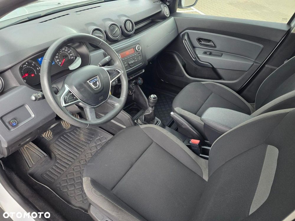 Dacia Duster 1.6 SCe S&S - 11