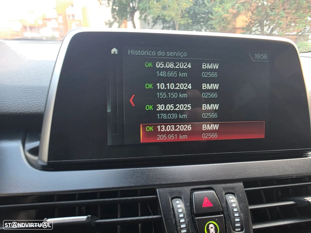 BMW 216 Active Tourer d Line Luxury - 26