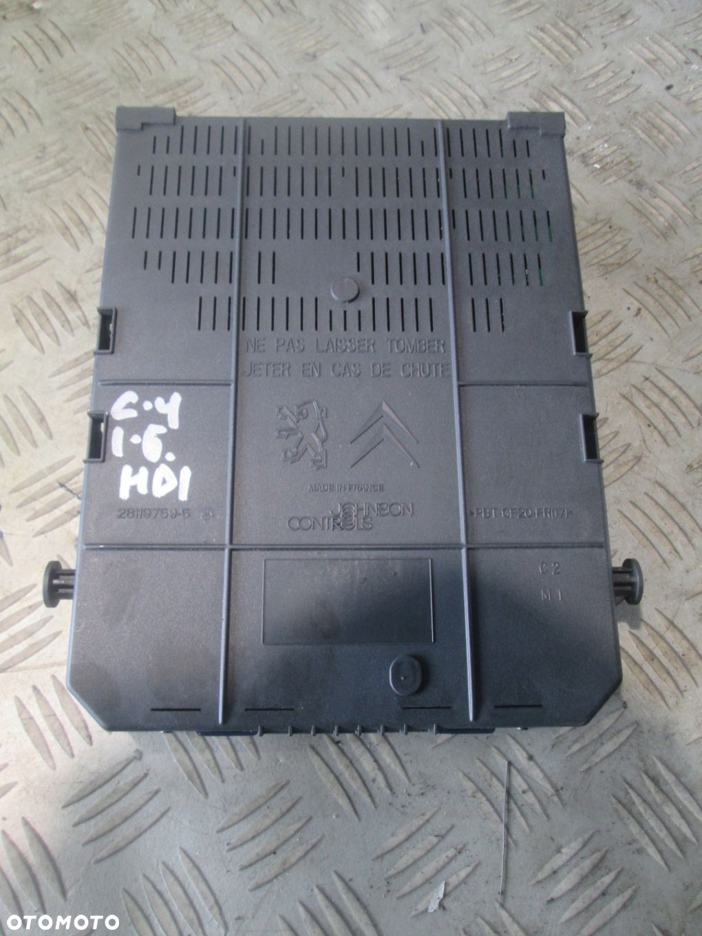 SKRZYNKA BEZPIECZNIKÓW MODUŁ BSI CITROEN C4 966405908002 - 2