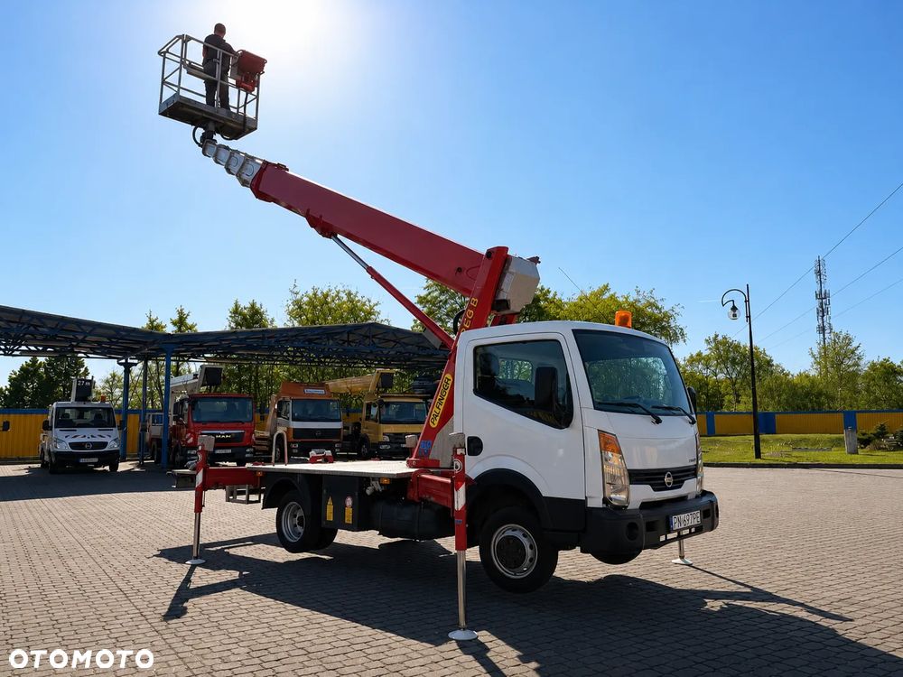 Palfinger P260B (26m w bok 14m)Nissan CABSTAR - 8