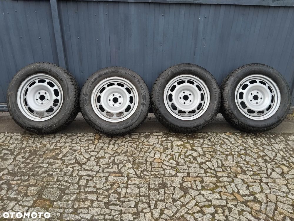 Koła zimowe Toyota RAV 4 5x114,3 225 65 17 - 1