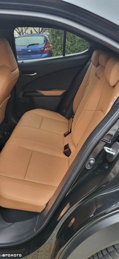 Lexus UX 200 GPF F Sport 2WD - 8