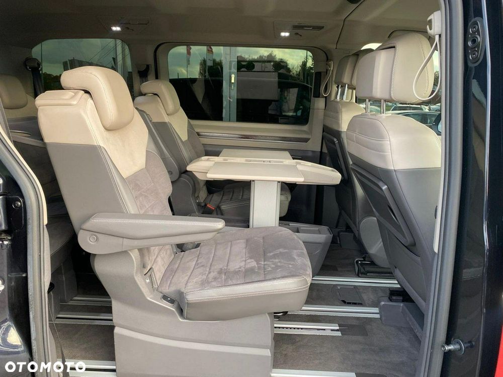 Volkswagen Multivan - 14