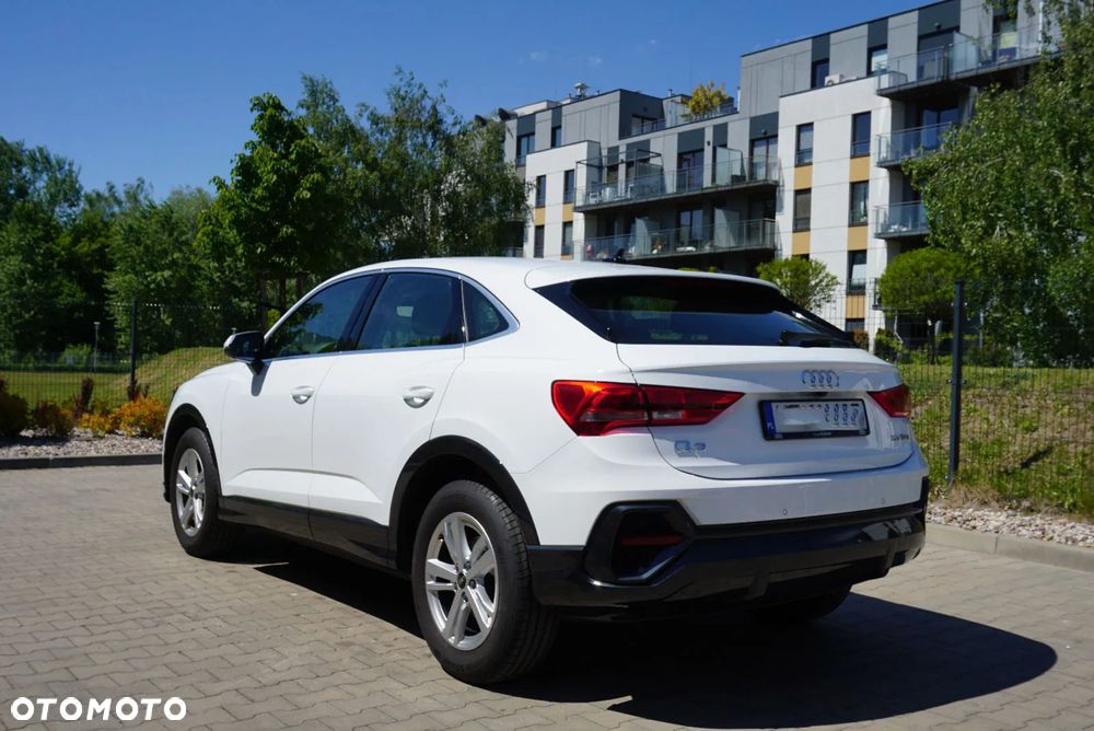 Audi Q3 35 TFSI S tronic - 4