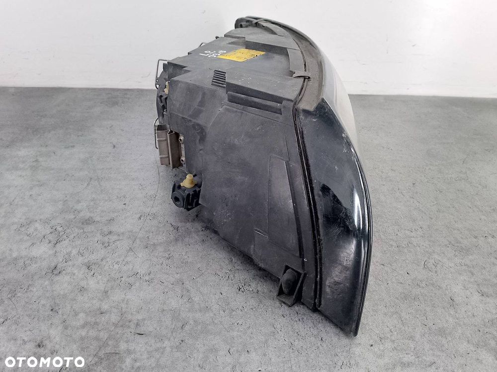 LAMPA PRZÓD LEWA VOLVO S40 II 30698873 0301198201 - 4